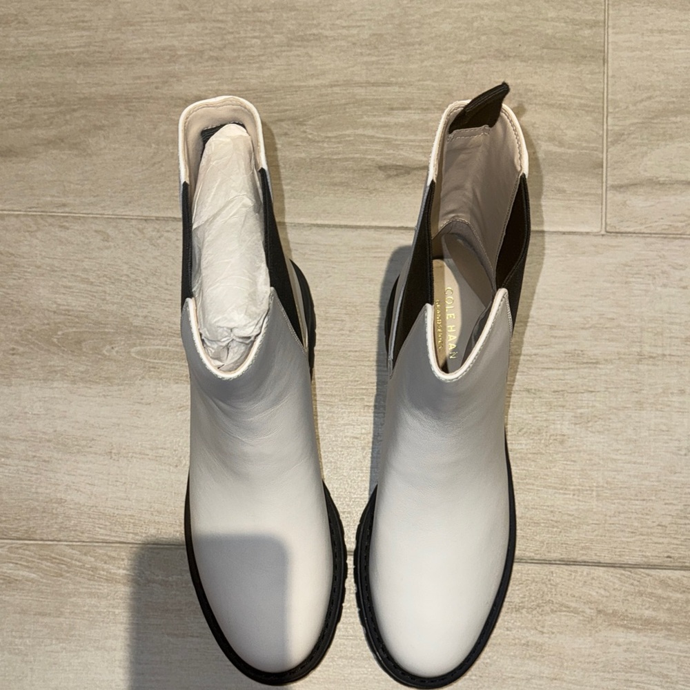 Cole Haan Womens Tahoe Featherfeel Chelsea Boot Off White Leather Sz 10 - Picture 4 of 5